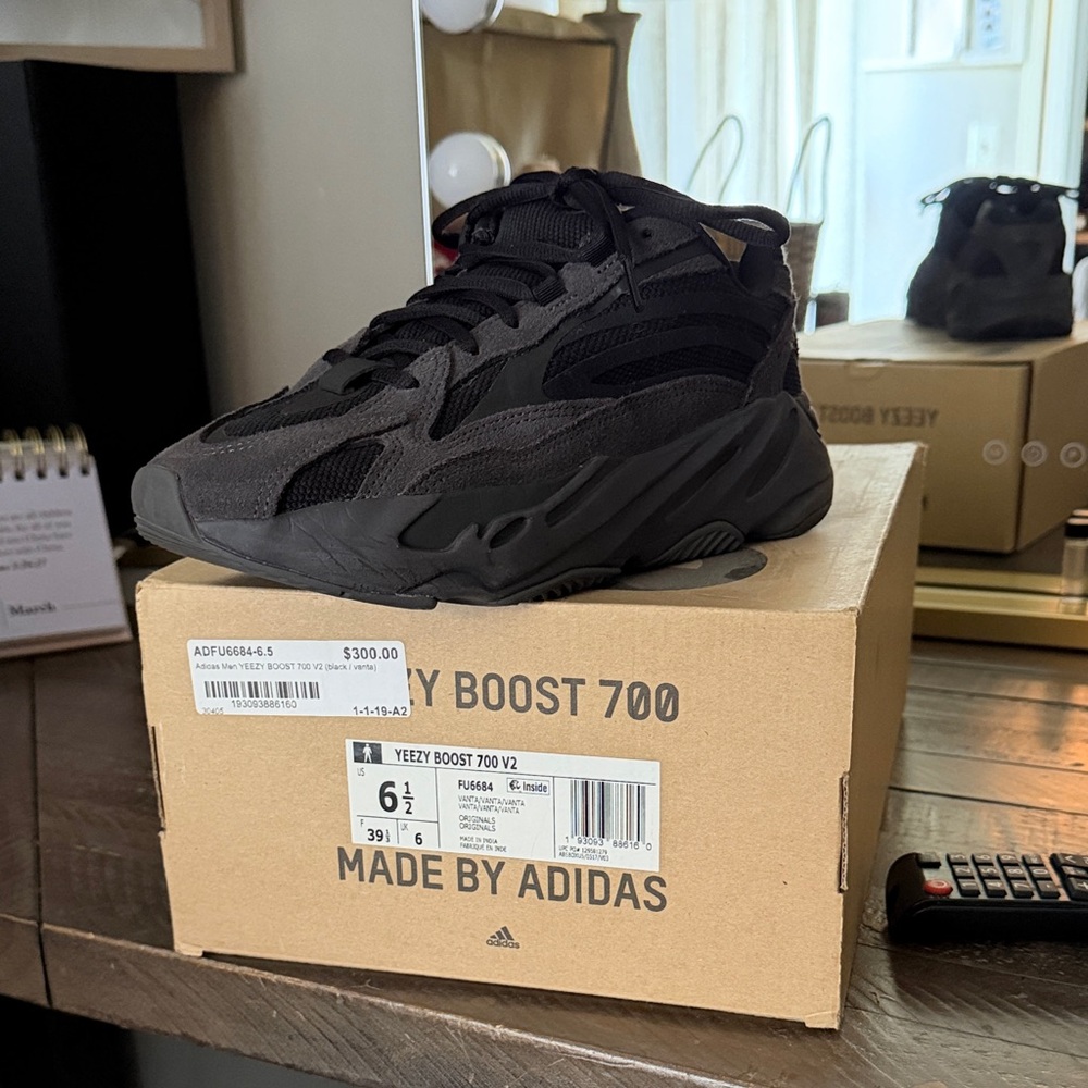 adidas Yeezy Boost 700 V2 Sneakers
